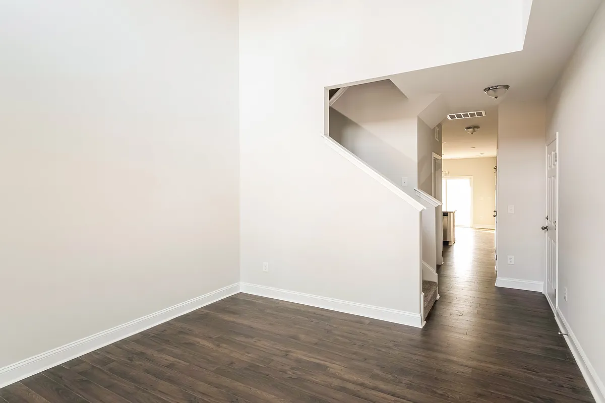 Building Photo - 383 Trevally Ct