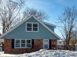 4725 N 88th Ct, Milwaukee, WI 53225