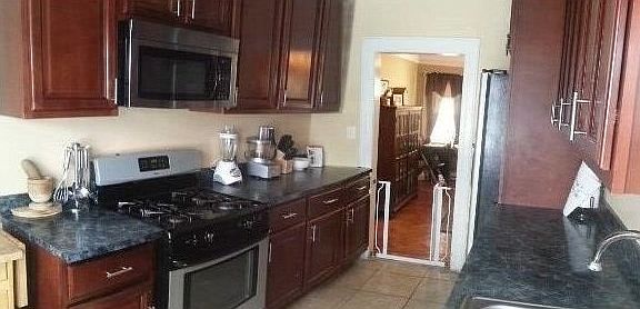 4th image of 11010 194th St