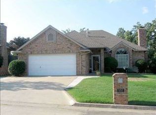 1212 Castle Crk, Shawnee, OK 74804