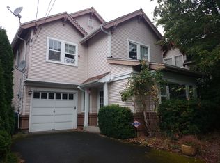 117 25th Ave S, Seattle, WA 98144