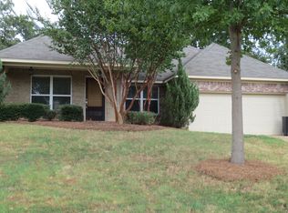 246 E Pinebrook Dr, Brandon, MS 39047