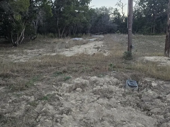 712 scenic LOT 1, Bandera, TX 78003