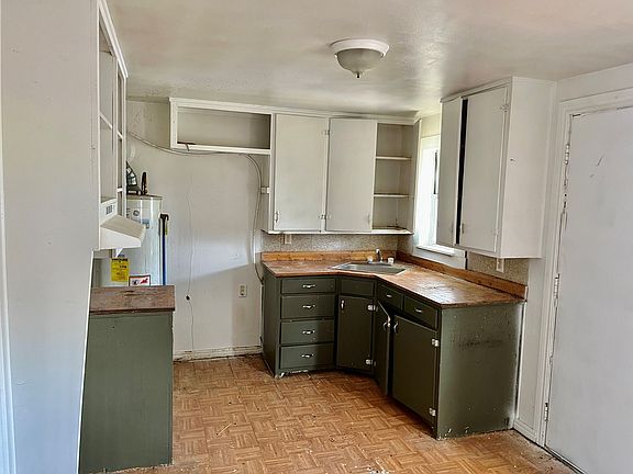 2nd image of 1505 W 1st St