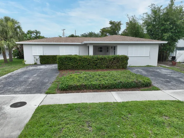 522 Eastwind Dr, North Palm Beach, FL 33408