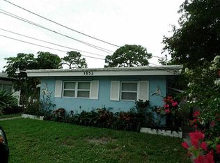 1652 NE 32nd St, Oakland Park, FL 33334