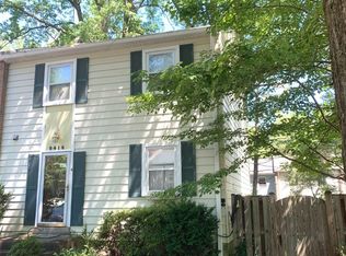 9416 Fairleigh Ct, Burke, VA 22015