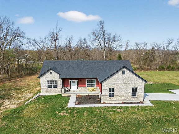 2nd image of 3525 Weatherby Ln