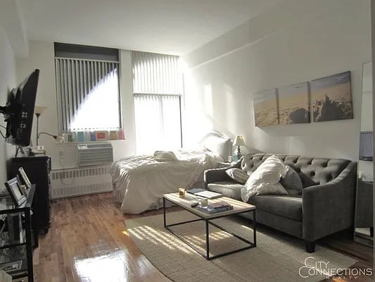 Rented by City Connections Realty | media 14