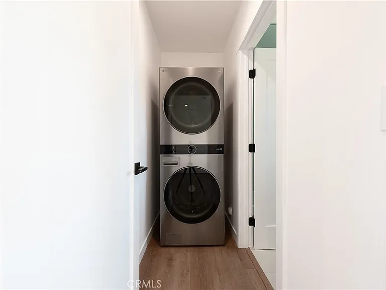 7008 Aura Ave — Photo 18