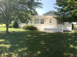 1307 1150n Ave, Mount Sterling, IL 62353