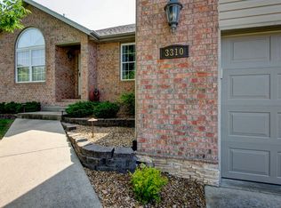 3310 S Carriage Ave, Springfield, MO 65809