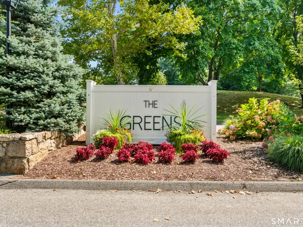 369 Walden Green Road #369, Branford, CT 06405