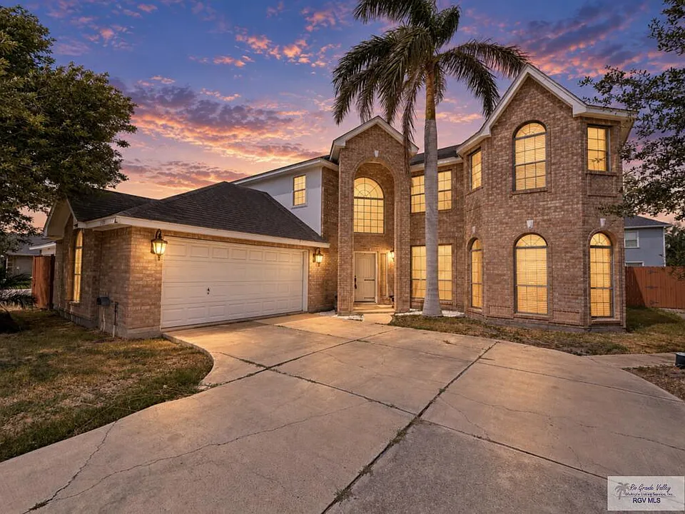 2784 Woodside