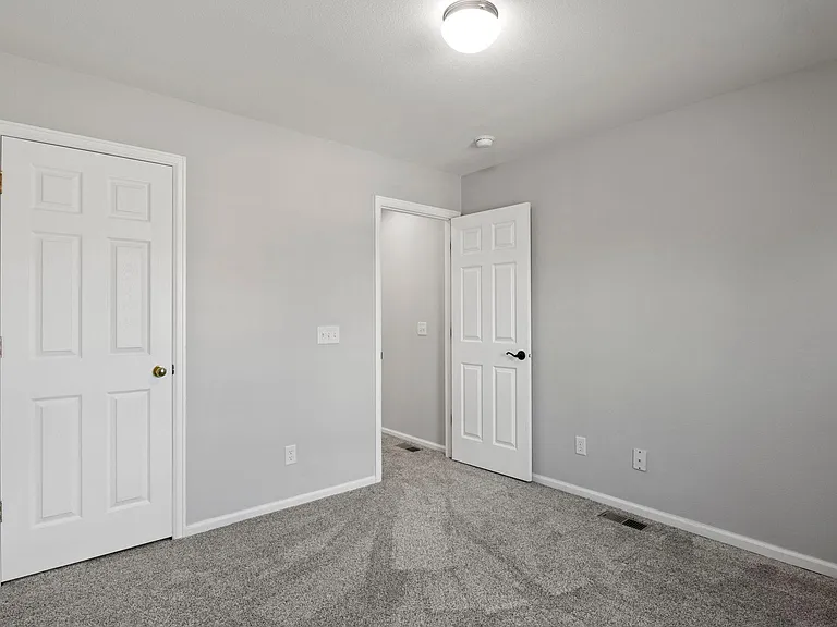 2067 Woodpark Dr — Photo 25