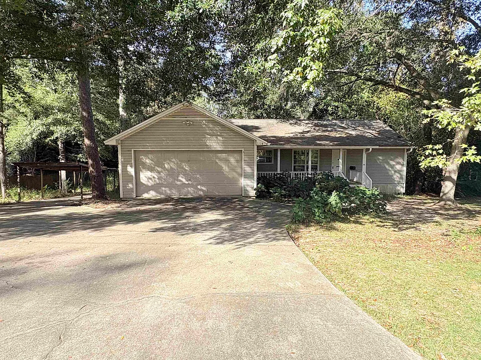 2226 Tanglewood Ter