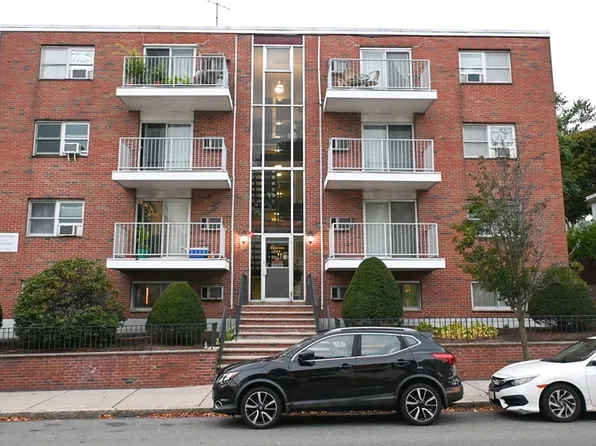 244 Salem St APT 7, Malden, MA 02148