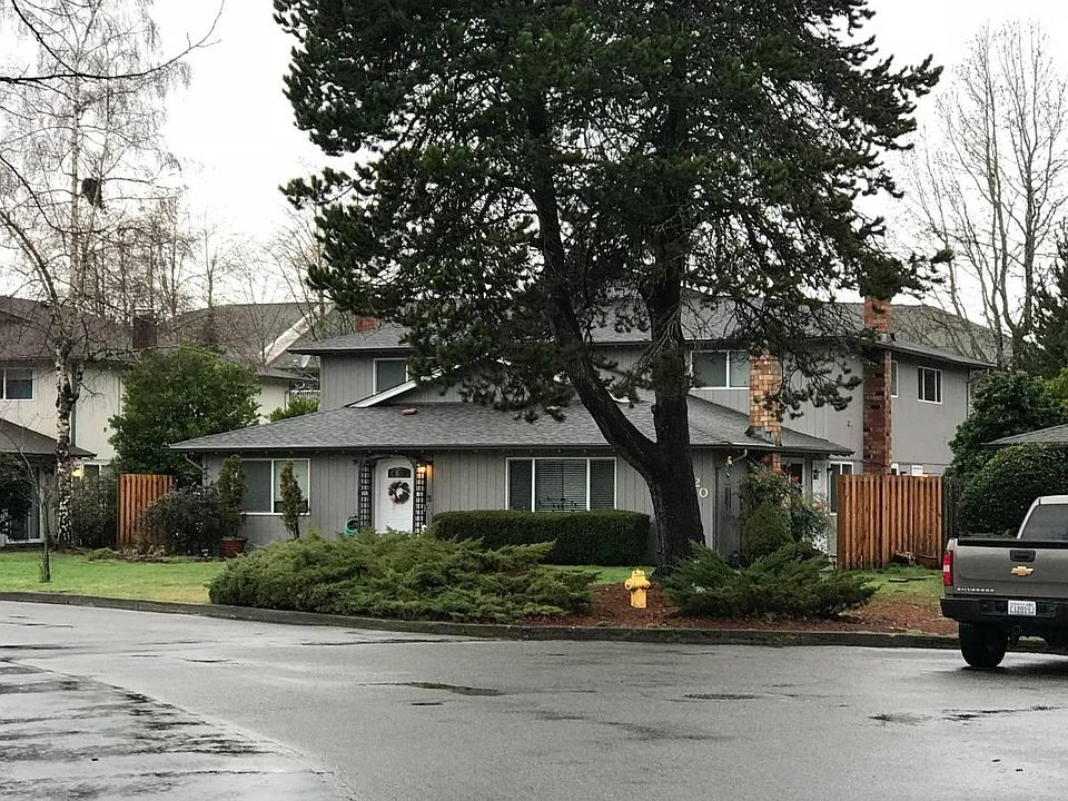 Unit is upstairs, in the rear of this 4plex, no one above or below you!