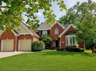 201 E 57th St, Westmont, IL