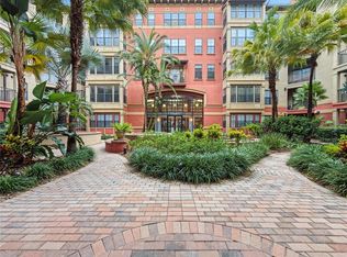 911 N Orange Ave APT 243, Orlando, FL 32801