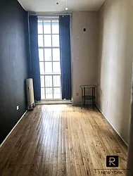 Rented by R New York