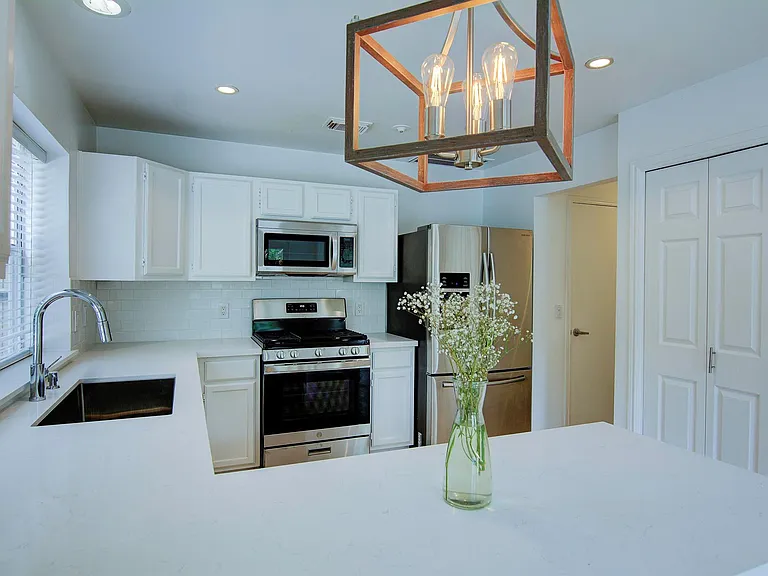 10 E Indian Sage Cir — Photo 18