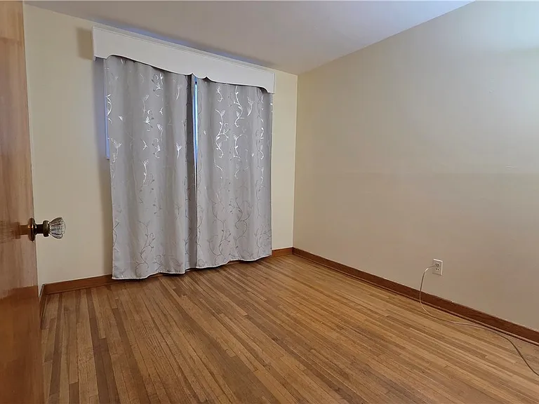 419 Cherokee Dr — Photo 12