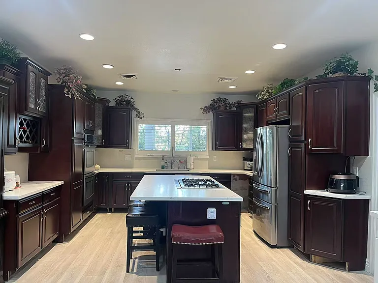 527 Canyon Rd — Photo 7