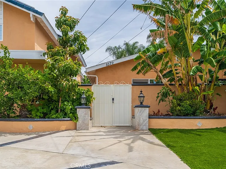 5562 Highland Ave — Photo 44