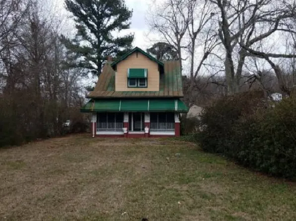 2539 Bird Ln, Portsmouth, VA 23702