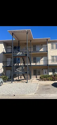 576 W 1045 N #B10 — Photo 1