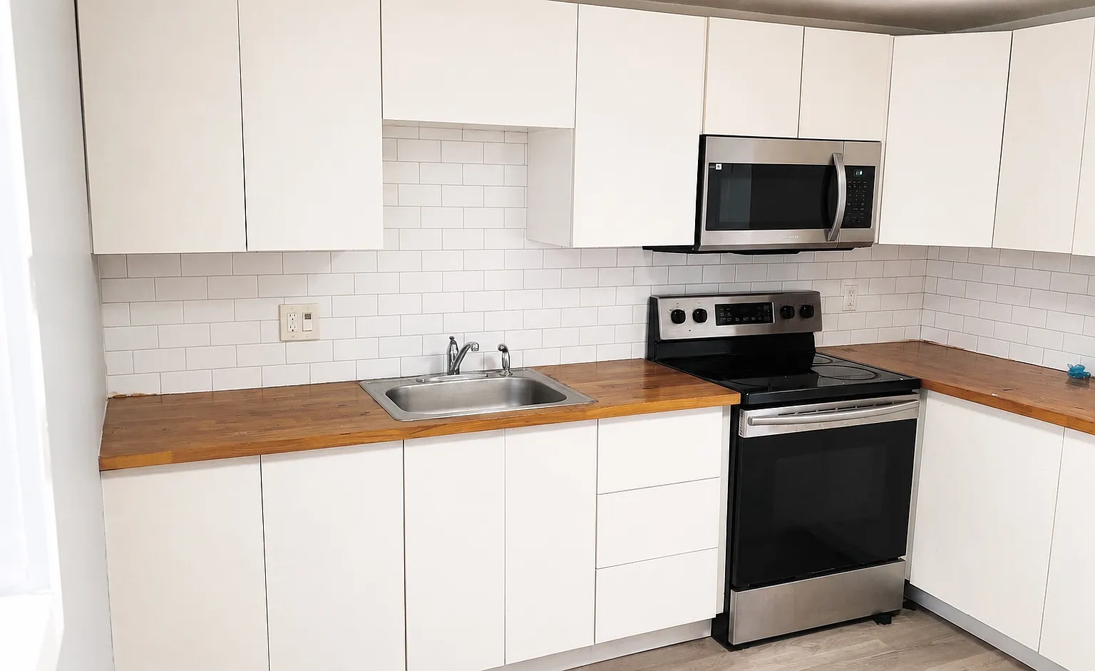 2 bed, 816 sqft, $2,400 — Photo 3