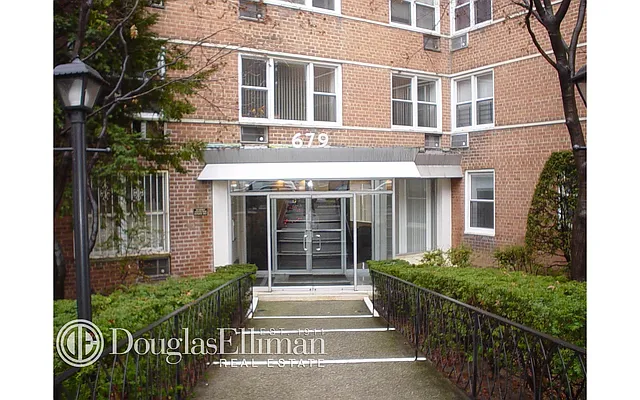 Sold by Douglas Elliman | media 18
