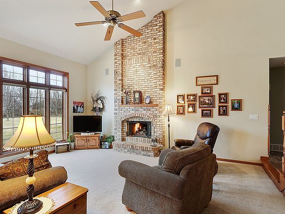 Great room w/tall windows