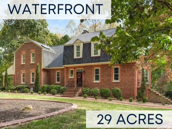 3215 Oxford Dr, Sutherland, VA 23885