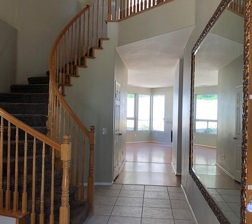 1st image of 817 Allegre Dr