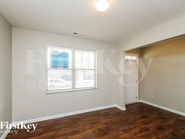 90 Westin Way — Photo 12