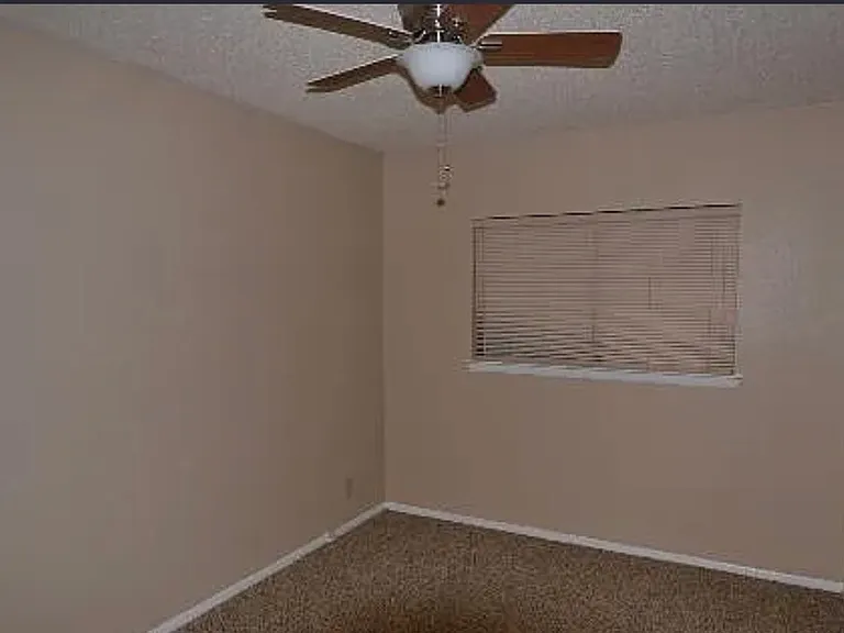 9611 Bratton Dr — Photo 5