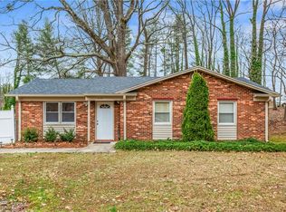 575 Creekway Dr, Winston Salem, NC 27104