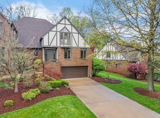 407 Forest Highlands Dr, Pittsburgh, PA