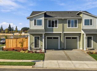 688 5th, Carlton, OR 97111