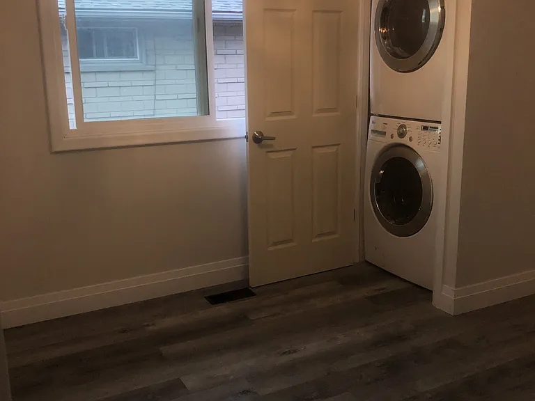 38 Loyalist Dr #UPPER — Photo 5