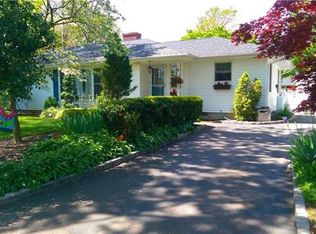 34 Olympia St, Port Jefferson Station, NY 11776