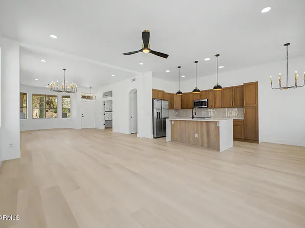 6582 W Oraibi Drive, Glendale, AZ 85308