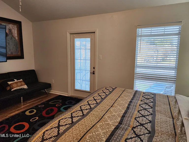 1270 Century Oaks Dr #A — Photo 17