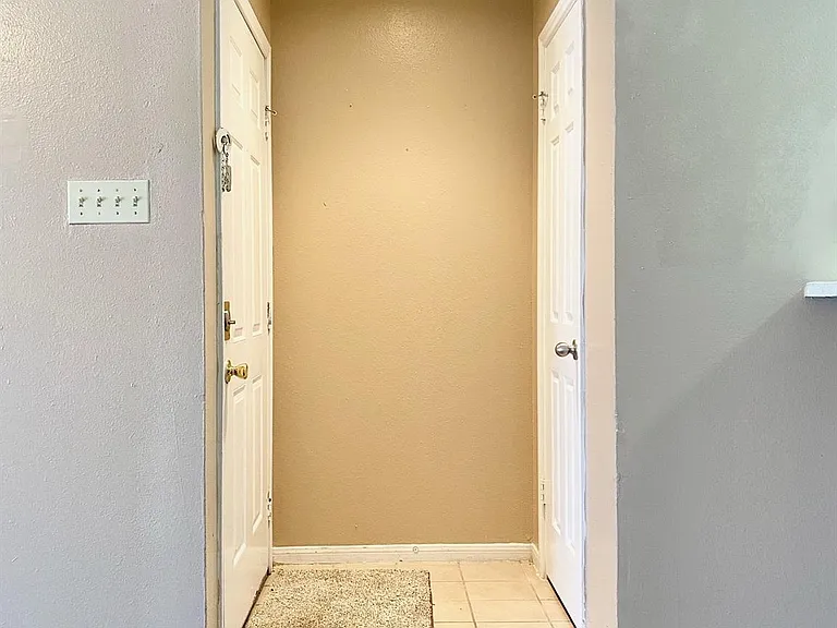 14600 Fonmeadow Dr #907 — Photo 6