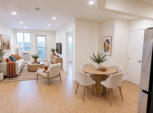 6719 Austin St #6A, Forest Hills, NY 11375