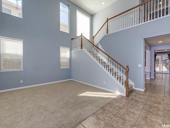 3rd image of 608 Tomies Oakwood Ct