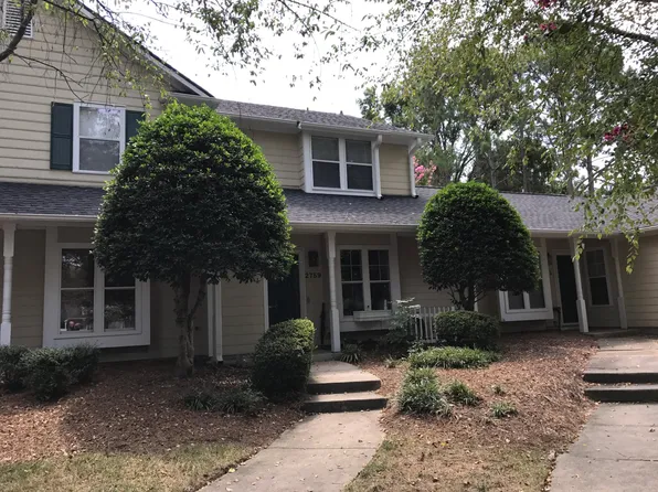2759 Tiergarten Ln, Charlotte, NC 28210