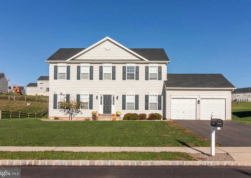 1st image of 3025 Summer Meadow Dr